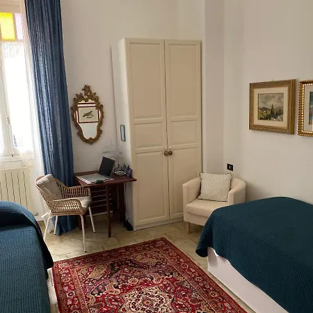 Bed & Breakfast Lungomare Portoturistico Chiavari