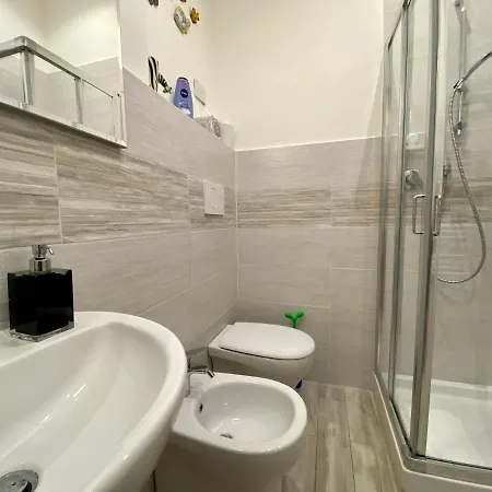 ベッド・アンド・ブレックファスト Lungomare Portoturistico キアーヴァリ